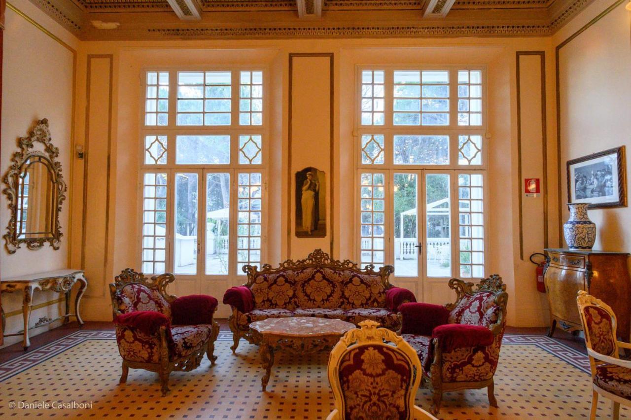 Le Grand Hotel Ριτσιόνε Εξωτερικό φωτογραφία